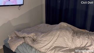 Stepdaughter sneaks into Dad’s daybed hoping for some Wonderful Sex ????