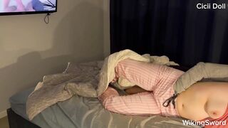 Stepdaughter sneaks into Dad’s daybed hoping for some Wonderful Sex ????