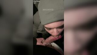 Homo Oral-sex in Public Shitter