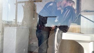 EATING MY NEIGHBOUR'S VAGINA WITH CLIMAX IN THE WASHING MACHINE ROOM - AMATEUR SPANISH mother I'd like to fuck