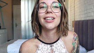 Przyrodnia ciocia powie Ci jak masz zwalić konia. Tryśnij dwa razy!