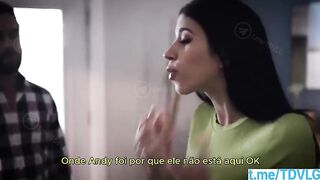 Allies making a trade to have a more excellent night. SUBTITLED.