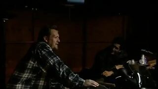 Excited Uncle Caught His Youthful Niece on the Hop Caressing Her Snatch