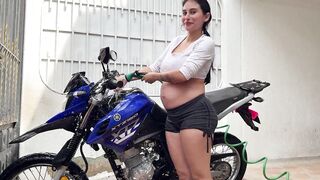 PREGGY WOMAN WASHING HER MOTORCYCLE AND HAVING VEHEMENT SEX