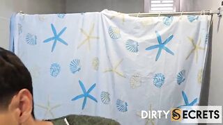 PART 1: MY STEPMOM SECRETLY GIVES ME A ORAL-JOB IN THE BATH AFTER HAVING AN ARGUMENT WITH MY STEPDAD.