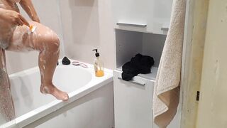 Looking for My Teen Step Sister and Stroking