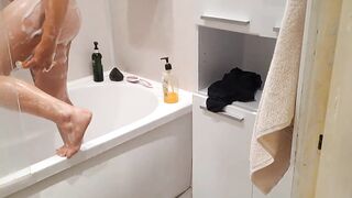 Looking for My Teen Step Sister and Stroking