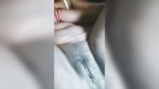 Indian bhabi fingerling