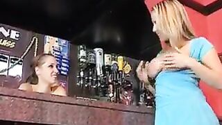 Tammy's kinky age test! Filthy Tammy Lee and lovely Sasha