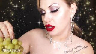 This is a food porn two, hunk!