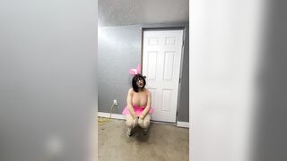 I love Easter in my hot Easter outfit