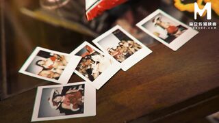 ModelMedia Asia - A sexual gangbang party on Christmas Eve