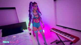 Madison Lights Up A Intimate Neon Rave With High-Energy Seduction!