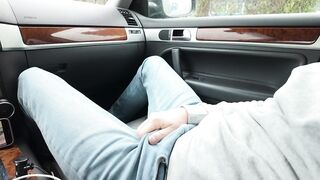 I jerked off my weenie during the time that awaiting for my ally in the car. My ally nearly caught me