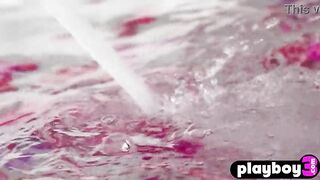 Hawt Oriental cutie disclosed breathtaking body and small honey posed absolutely in nature's garb after striptease