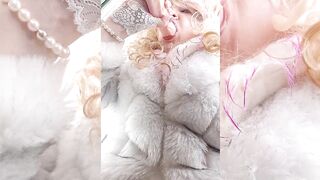 Transbride Cumcovered in Bridalchamber