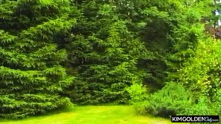 Leidenschaftlicher Outdoor-Fick mit geiler Frau