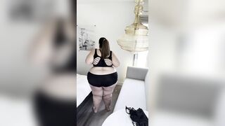 Fat Paradise: Hotel Suit N Squeeze