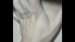 nineteen-year-old ally lets herself be eaten and it hurts her in San Martin de Porres