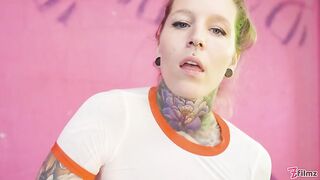 Large Ramrod Anal Goth Pornstar Takes It Raw