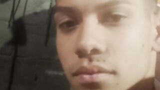 Homem homosexual/bi'massador te olhando fixamente para te fazer gozar, será que você topa esse desafio quente?