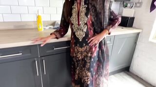 Playgirl Aaliyah Yasin Implores for Danny D's Creampie