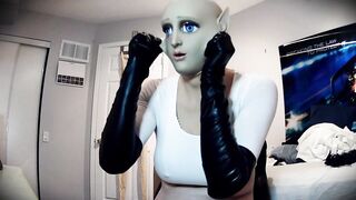 Elfie & Poppy Pt3! Unmasking from manga Elfie mask to become a vampire female doll Poppy!