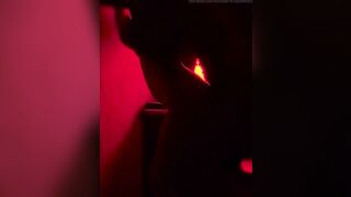 Intensive Romanic Sex in Red Room Leads to Creampie