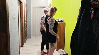 A Romantic Married Pair Returns From the Theater and Starts to Have a fun Every Other. They Kiss, Lick Snatch, and Have Sex