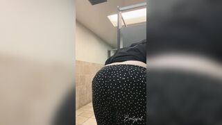 Sniffing and Describing Intensive Stinky Butt Farts