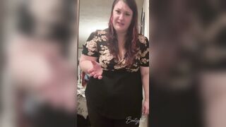 Sniffing and Describing Intensive Stinky Butt Farts