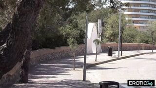 Spontaneous Screw on the Side of the Road Hungry mother I'd like to fuck Gives It Her All