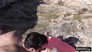 Spontaneous Screw on the Side of the Road Hungry mother I'd like to fuck Gives It Her All