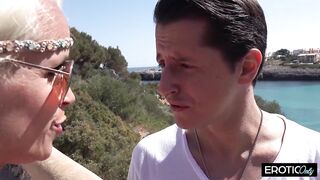 Spontaneous Screw on the Side of the Road Hungry mother I'd like to fuck Gives It Her All