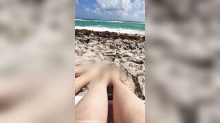VLOG: Bare Beach in Miami with two Curvy Baddies