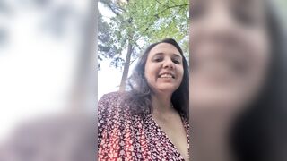 Risky squirt outside