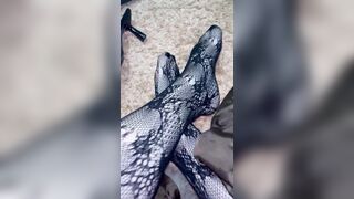 Playing with My Legs in Hawt Nylons and Heels