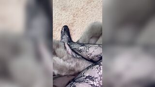 Playing with My Legs in Hawt Nylons and Heels