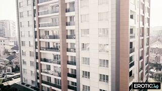 Helpful Old man Returns His Neighbour's Lost Pants as a Award for Licking Her Holes