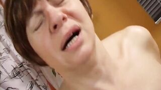 Slutty Older Brunette hair Fingered and Screwed Hard on Daybed