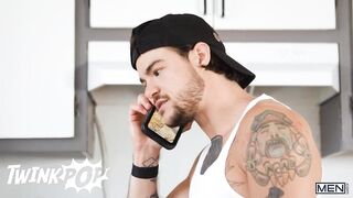 TWINKPOP - Tommy Tanner And His Boyfriend Sunny D Indulge In A Hawt Three-some With Gabriel Clark