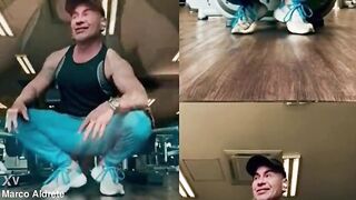 El es un chacal varonil que hace pictures y episodes porno homosexual donde se masturba su pequeño pene