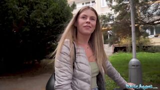 This cutie looked lost - Public Agent