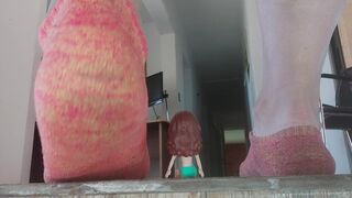 GIANTESS , SMELL MY PERSPIRED SHOES AND SOCKS AFTER RUN