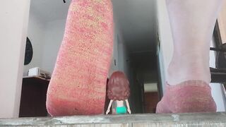 GIANTESS , SMELL MY PERSPIRED SHOES AND SOCKS AFTER RUN