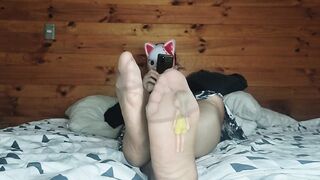 GIANTESS NYLON AND SHRINKING WOMAN