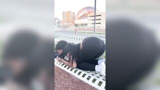 Vibrator Sucking & Banging Anal Squirt