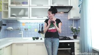 Sexy housewife knows how to have a fun kitchen utensils
