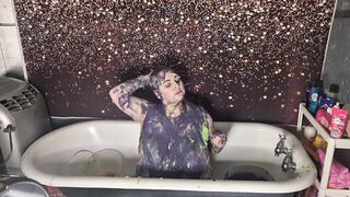 Cream and Gunge Enjoyment!