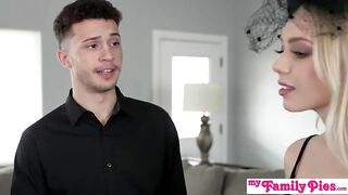 Small Braylin Bailey Disrobes Underware For Unfathomable Mouth Oral pleasure And Creampie Bang